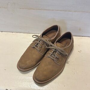 Dockers Brown Oxford Suede Shoes with Lace-Up Design